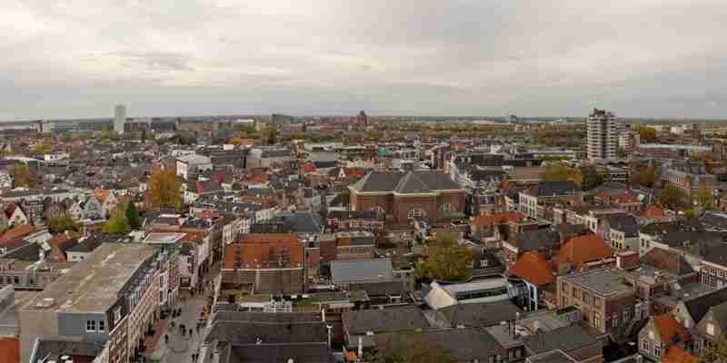 Den Bosch: Abu helpt bij de daklozenopvang: ‘Het stereotype beeld van een dak- of thuisloze klopt niet’