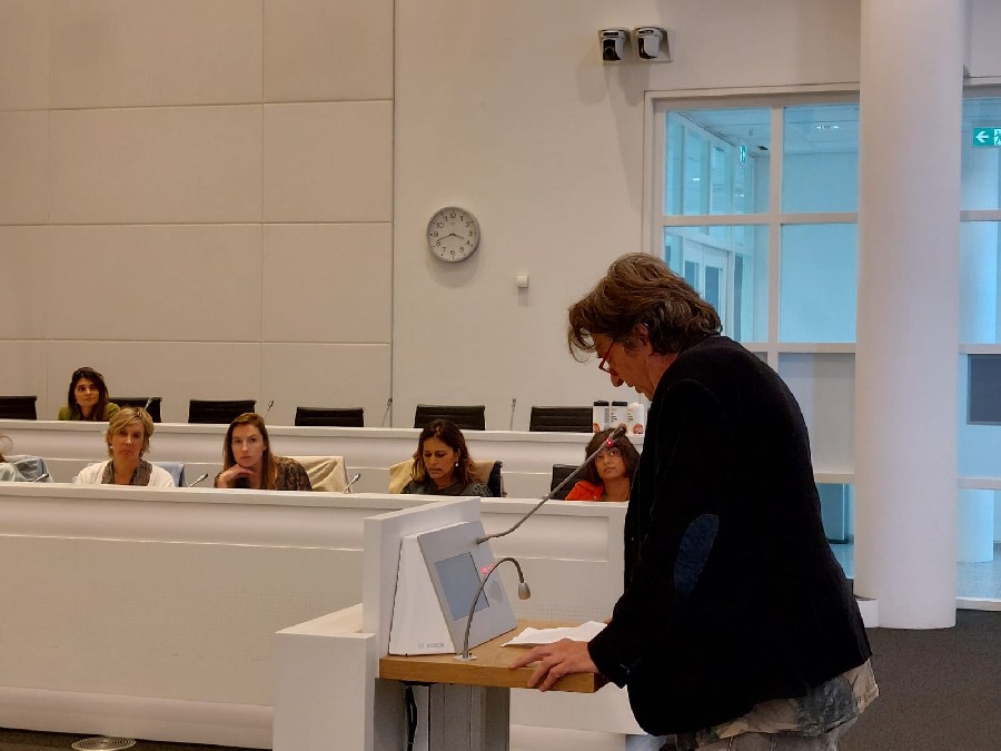 peter bos spreekt in Haagse Raad
